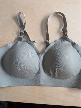 Momcozy Hands-Free Nursing Pumping Bra Olive Green Size 2XL EUC
